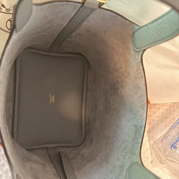 New Hermes Picotin 18 Lock Tote in Gris Pantin with Permabrass Hardware - Picture 5 of 11